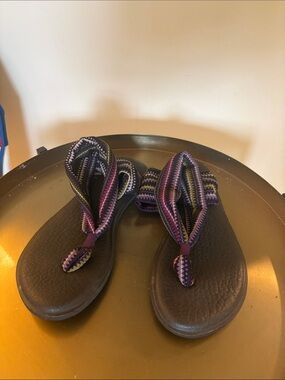 Sanuks Purple Patterned Elastic Strap Sandals
